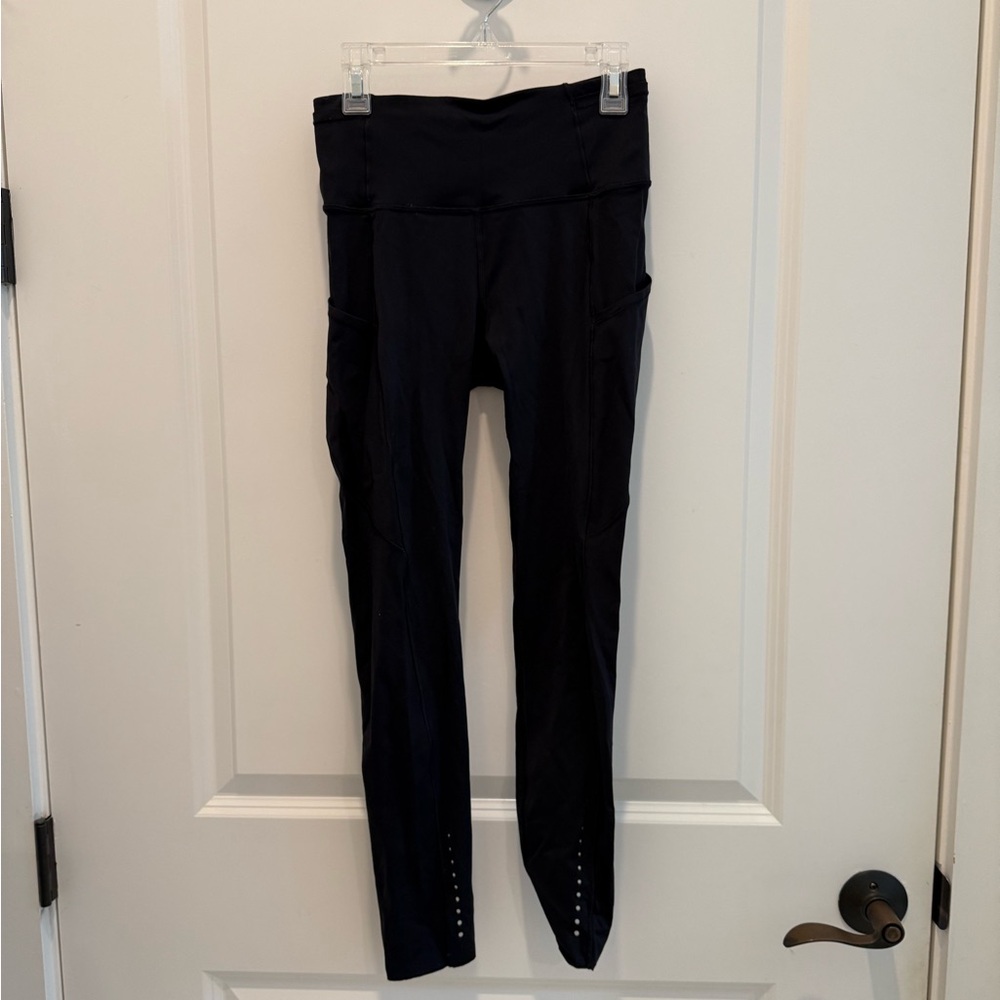 Lululemon black leggings with pockets size 4